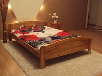 Postel z masivu ROKSANA + rošt ZDARMA